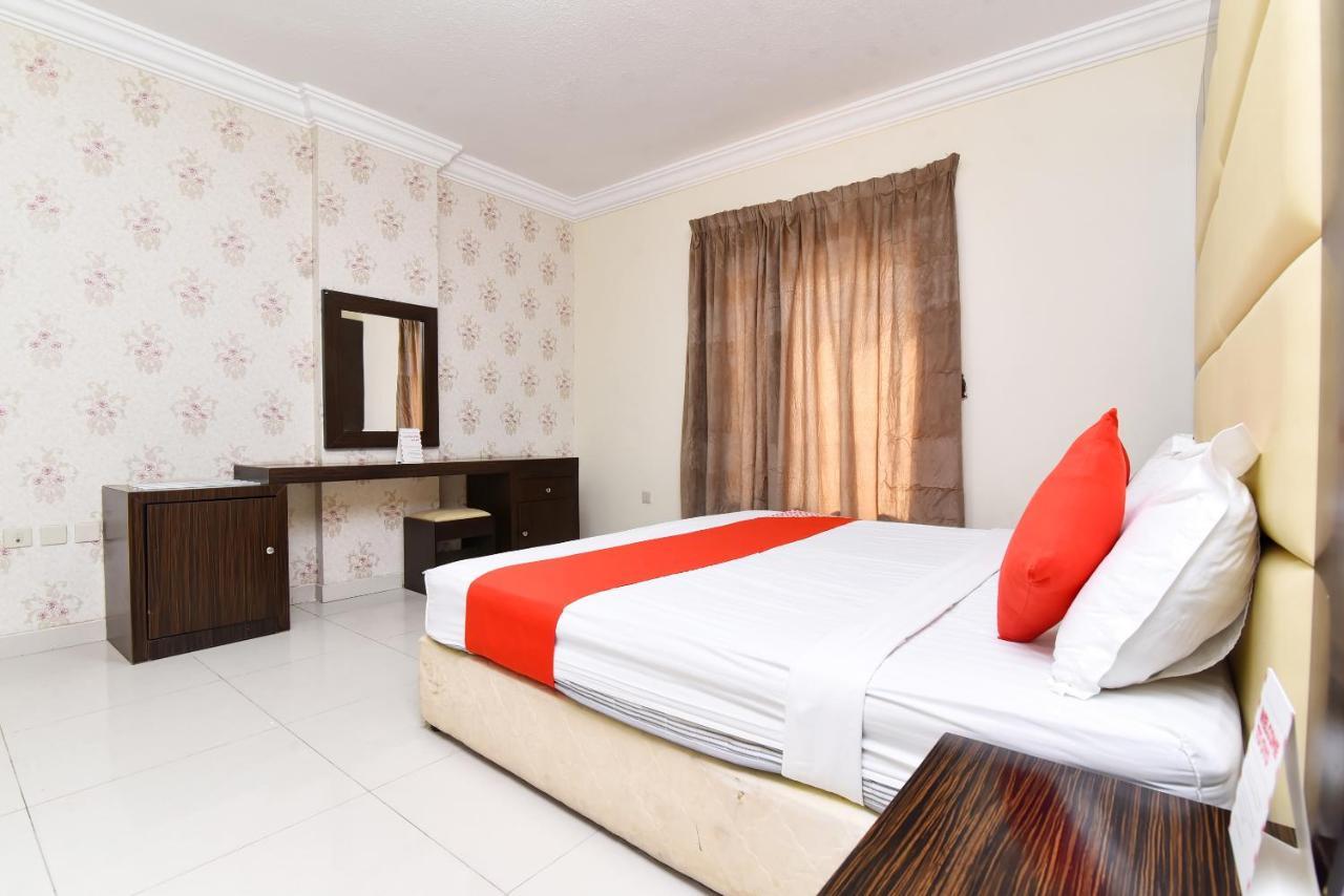 Oyo 426 Royal Al Khaleej Furnished Apartments Даммам Екстер'єр фото
